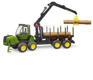 Ciągnik John Deere z przyczepą samozaładowczą i 4 balami